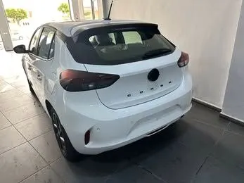 Opel Corsa — vue arrière (photo 3)