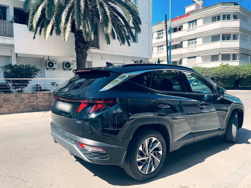 Hyundai Tucson — صورة خلفية (الصورة 3)